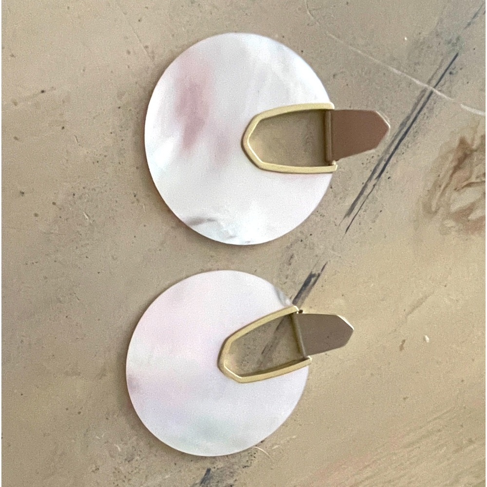 Kendra Scott mother of pearl earrings